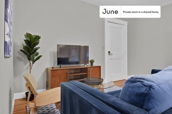 Photo - Room in Shared 4 bed/2 bath home Unit 6A