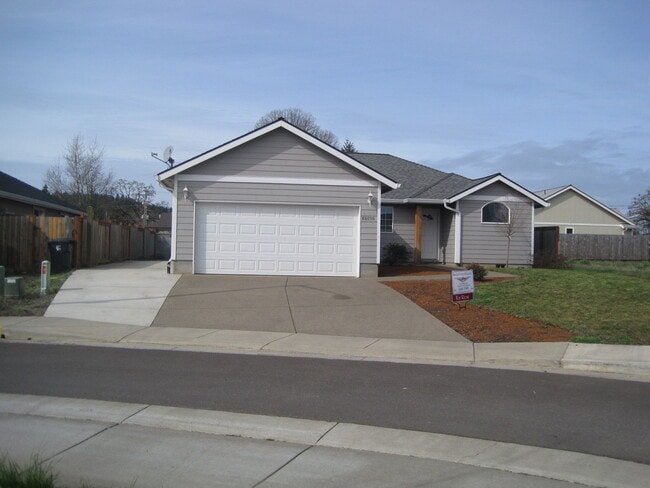 Large Home in Veneta - Large Home in Veneta