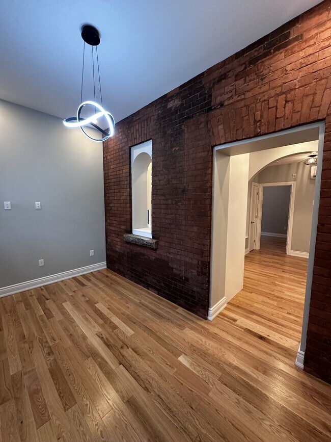 Photo - 157 James St Unit 103