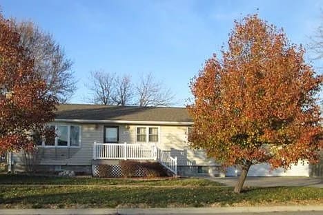 Photo - 404 E 10th St