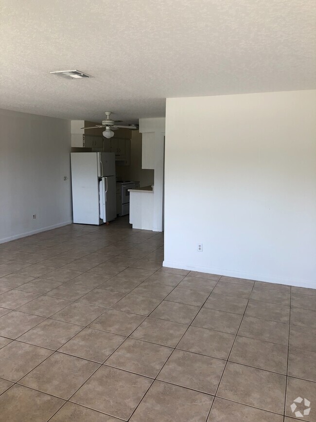 Building Photo - 1360 Carlton Ct. Unit 1360 D Carlton Ct. Rental