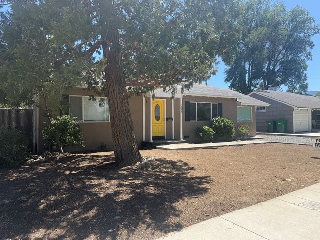 Photo - 1888 Vale St