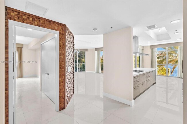 Photo - 17301 Biscayne Blvd Unit 210