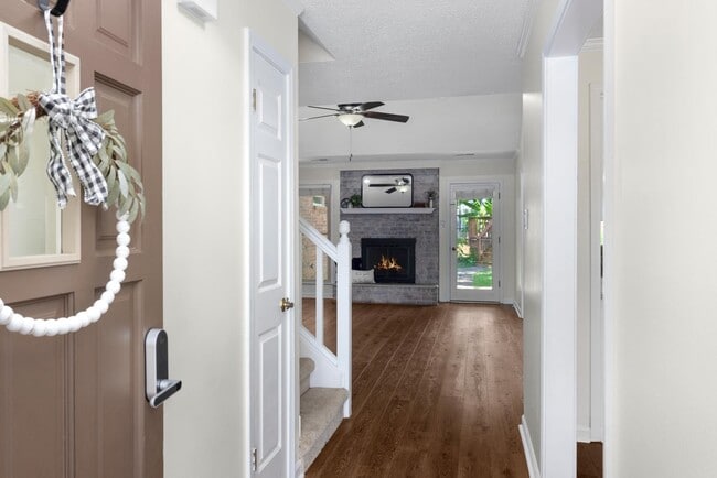 Photo - 3075 Stonecrest Cir