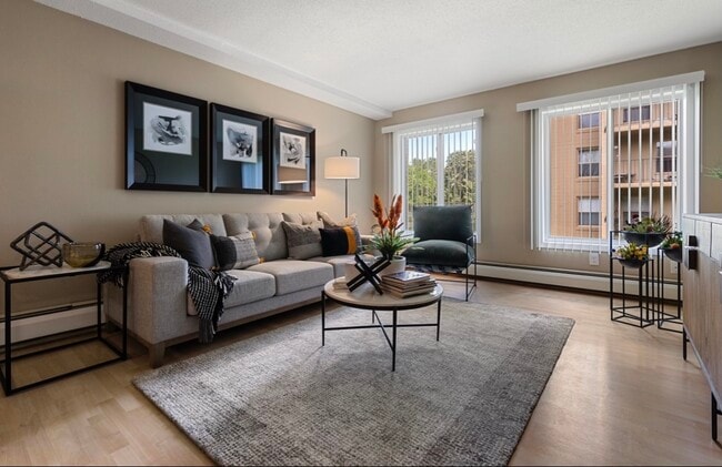 Photo - Second Street Station