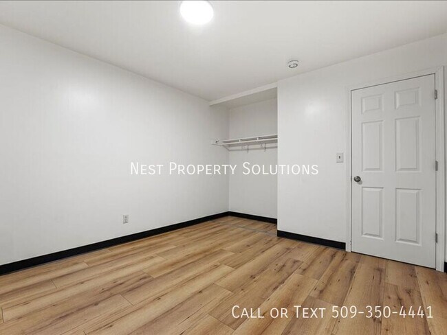 Photo - 1213 Vandenburg Ave Apartamento