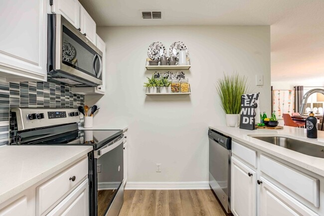 Parks at Hunters Creek apartments — community photo