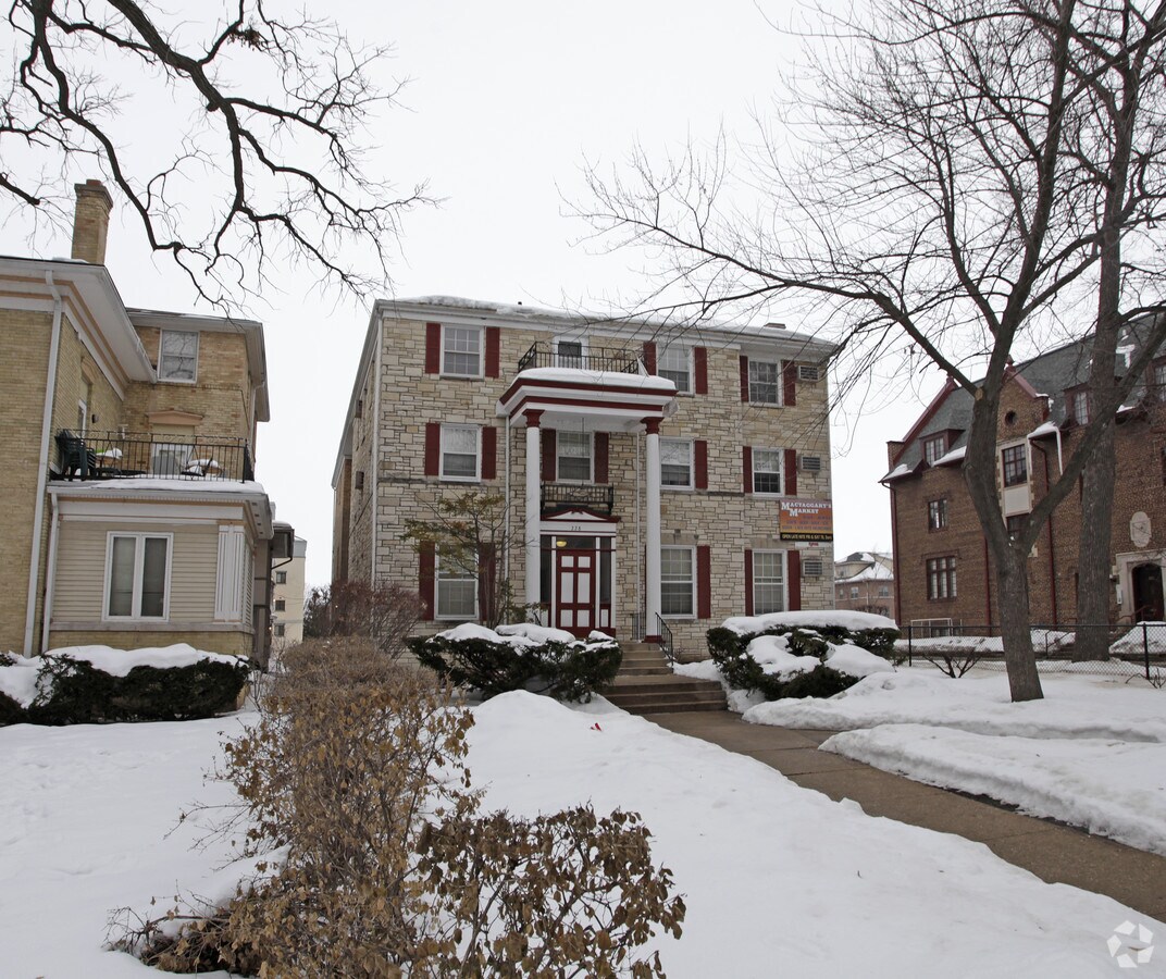 Photo - 228 Langdon St