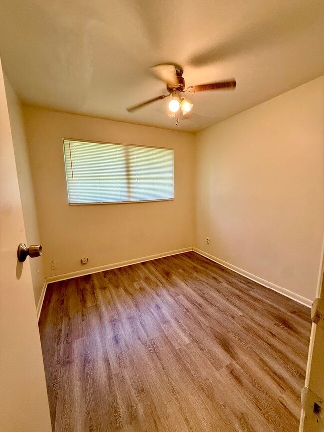 Photo - 1053 Legay Ave