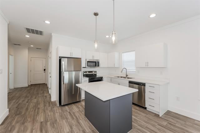 Photo - 1601 Daniel Dr