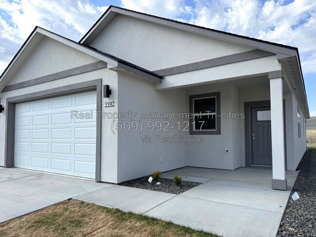 Photo - 3592 Stardust St
