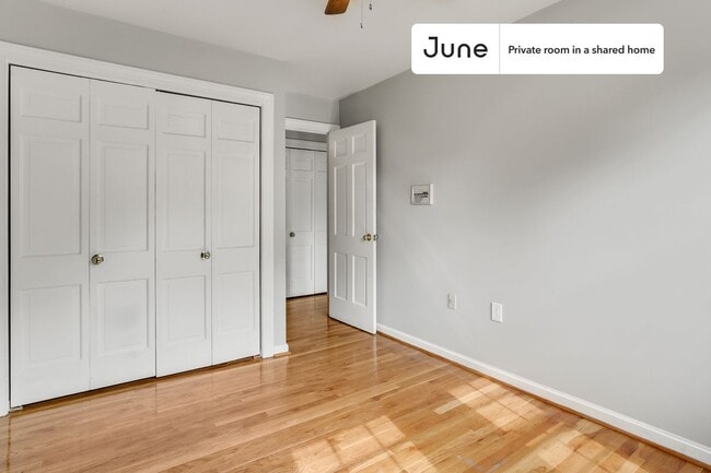 Photo - Room in Shared 7 bed/4 bath home Unidad E