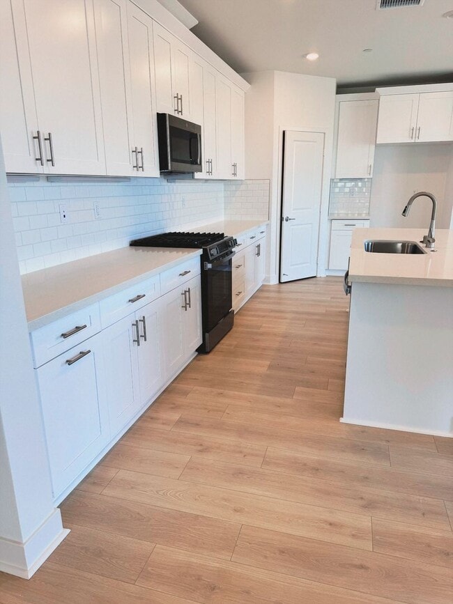 Photo - Like New 4 Bedroom Winchester Home Zoned for Temecula Schools