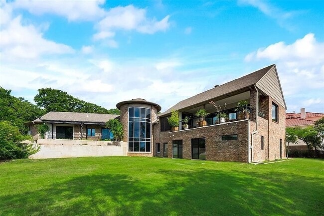 Photo - 8542 Meadowbrook Dr