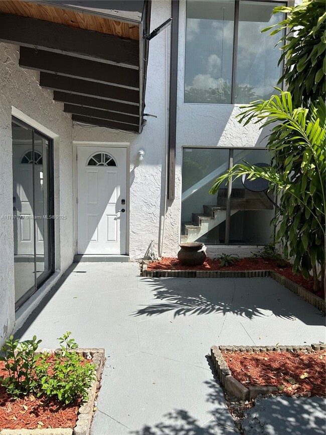 Building Photo - 11005 SW 70th Terrace Rental