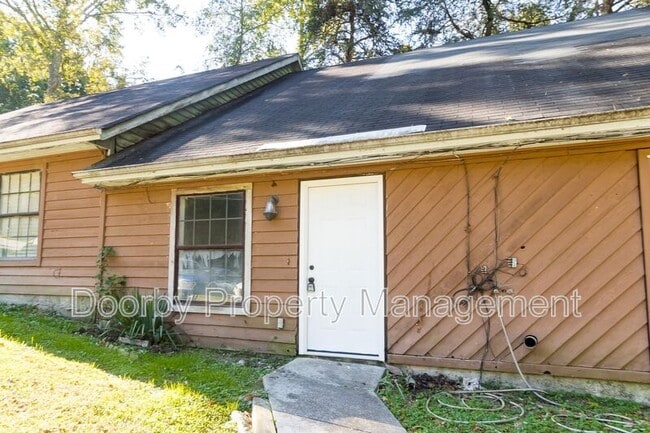 Building Photo - 8800 Millard Lee Ln