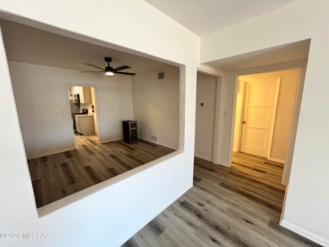 Photo - 2220 E Grant Rd