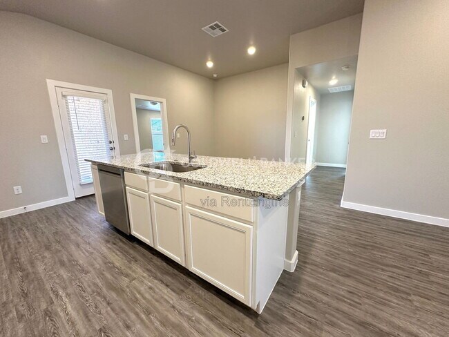 Photo - 1608 142nd St