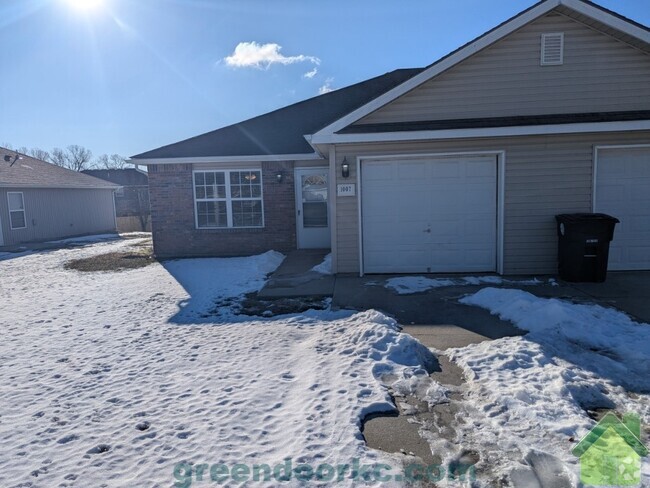 Building Photo - 1007 Fall Meadow Ln Rental