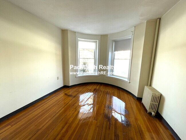 Photo - 1126 Commonwealth Ave