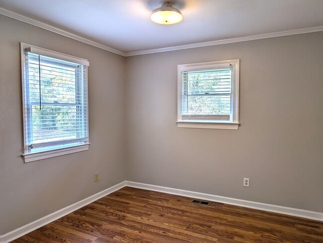 Photo - Cozy Ranch Style Home Located in Lancaster...