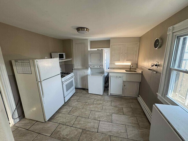 Photo - 4 Barrett Ave Unit 3