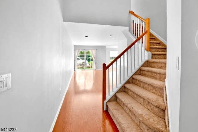 Photo - 418 Dalton Ct