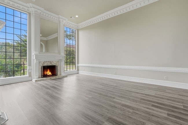 Photo - 7611 Naremore Dr