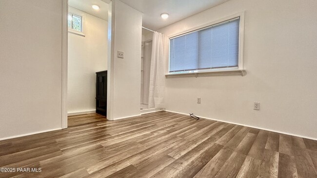 Photo - 202 Cactus Dr