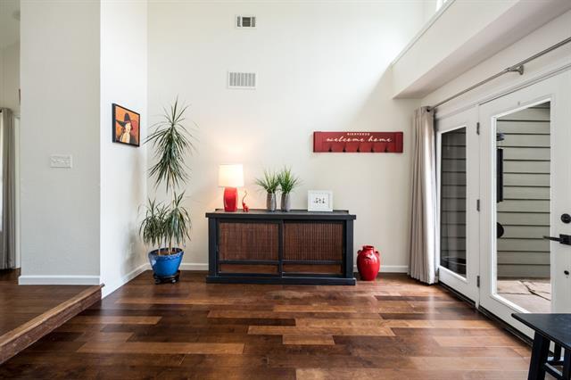 Photo - 419 Brooks Ln