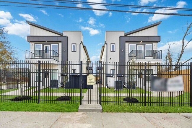 Photo - 7625 De Priest St Unidad A