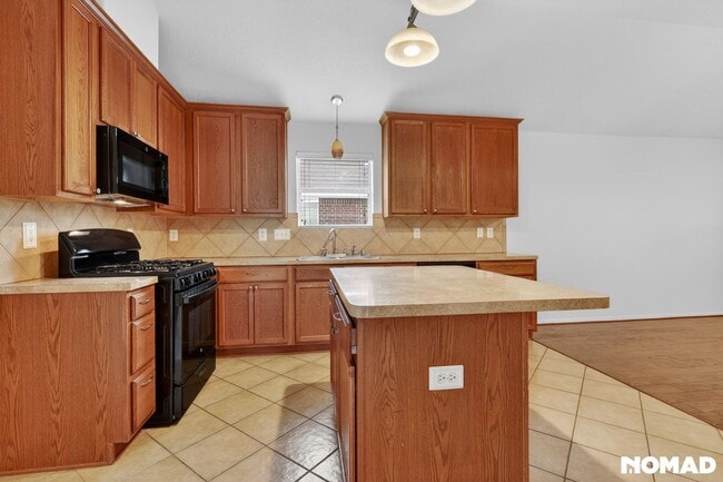 Photo - 3610 Kale St