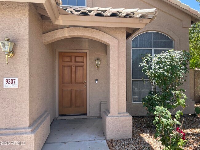 Photo - 9307 E Wood Dr