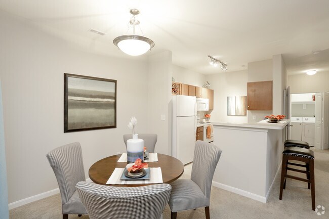 Harbor - Dining Room