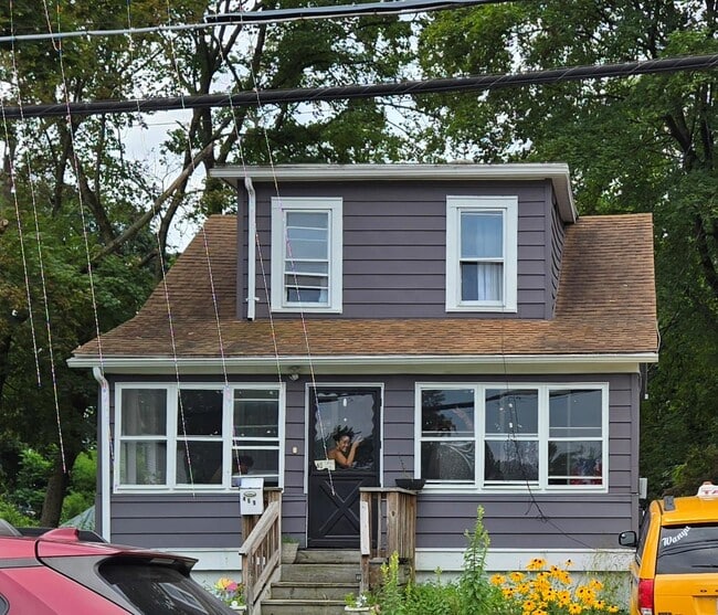 Building Photo - 469 1st St Rental