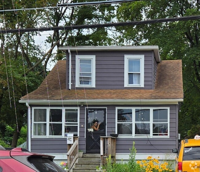 Building Photo - 469 1st St Rental