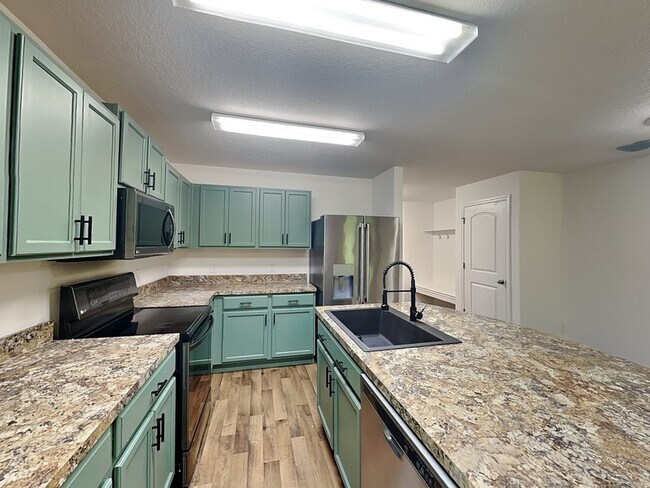 Photo - 5584 Maggiore Blvd