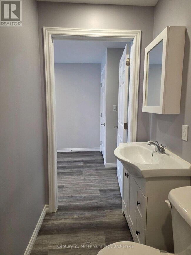 Photo - 617 Campbell St Unité 2