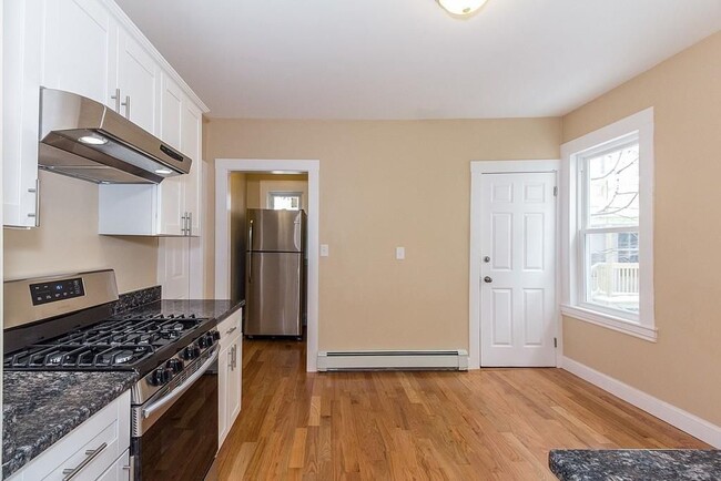 Eat-In Kitchen w Pantry - 11 Joseph St Unit 1