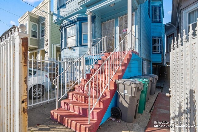 Photo - 848 Mead Ave