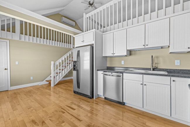 Photo - 185 Thayer Bay Rd Unit Thayer Bay Apartment