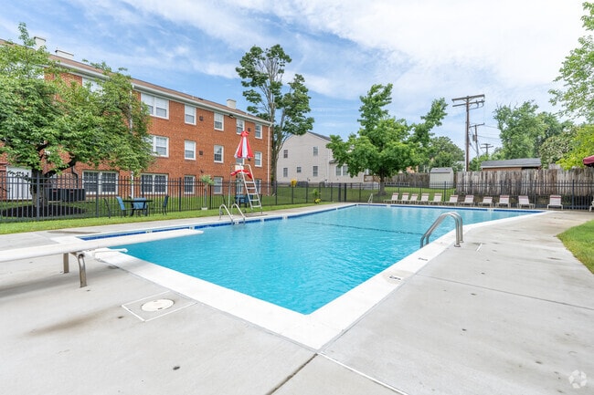 Building Photo - Aquahart Manor Rental