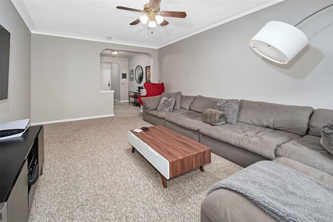 Photo - 2 Greenridge Ave Unit 3C