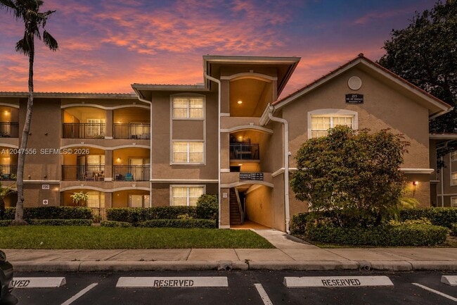 Building Photo - 215 SW 117th Terrace Unit 14306