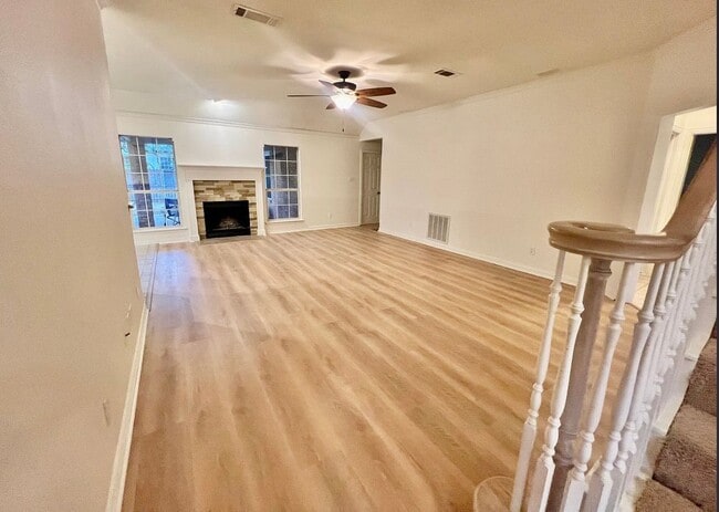 127 Mockingbird Ln