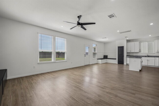 Photo - 23403 Cranberry Grader Ln