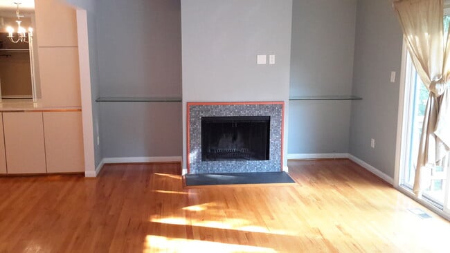 Photo - 10 Poinsettia Ct