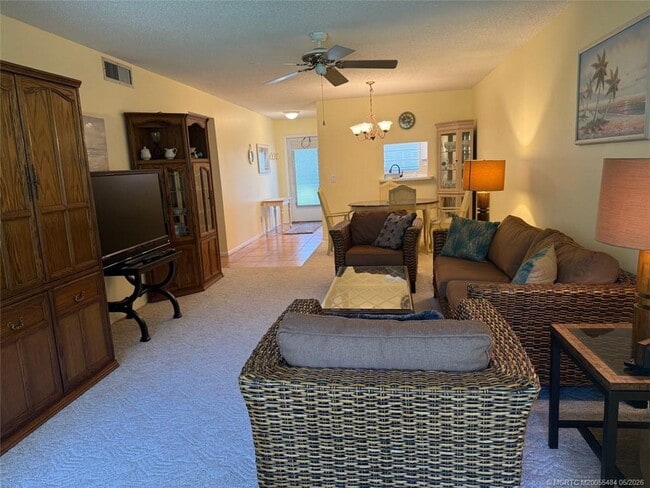 Building Photo - 2950 SE Ocean Blvd Unit 10-2