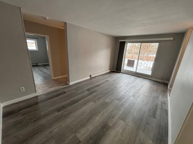 Photo - 91-91 Ninth Ave Unit 7