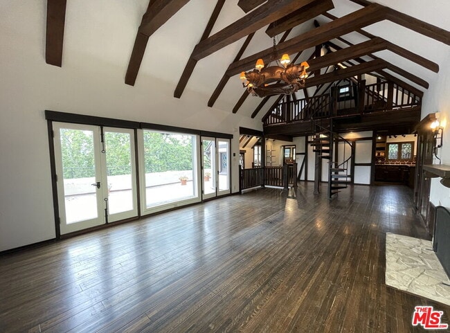 Photo - 2667 Lake View Terrace E